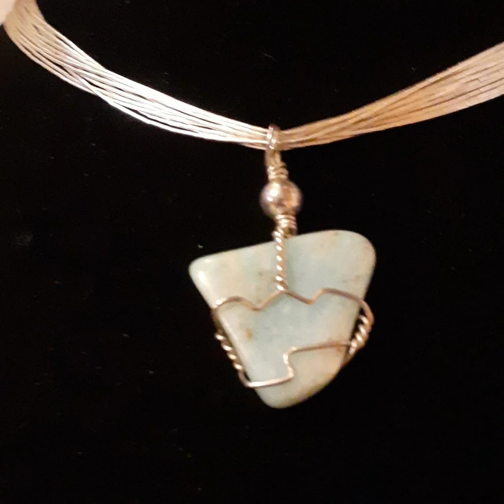 southwest style liquid silver strand necklace with a turquoise pendant - Picture 3 of 5